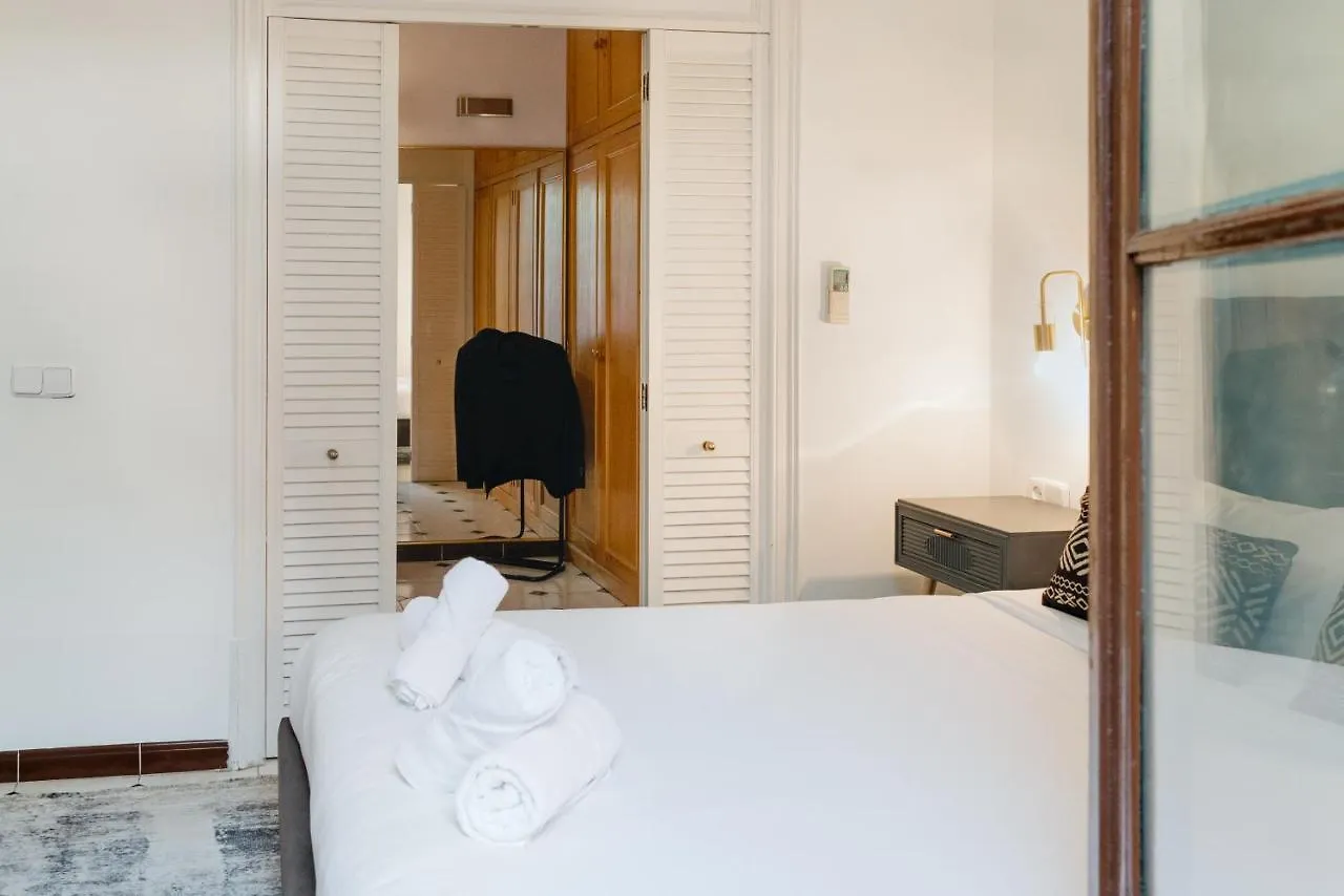 Alma Azul Consell De Cent Apartment Barcelona